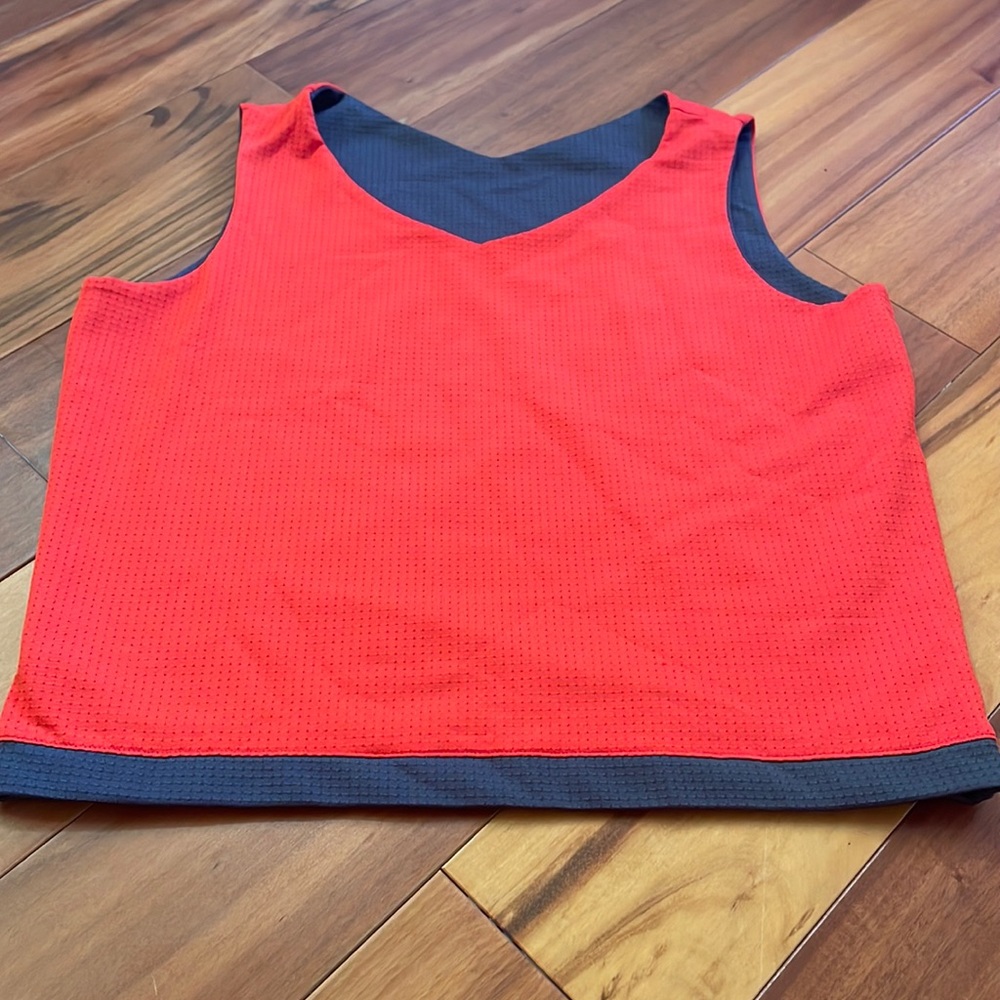 REVERSIBLE TANK TOP